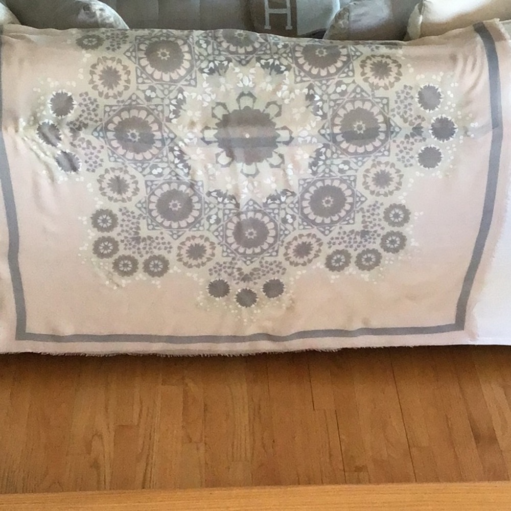 Medallion design scarf soft grey, peach and cream.